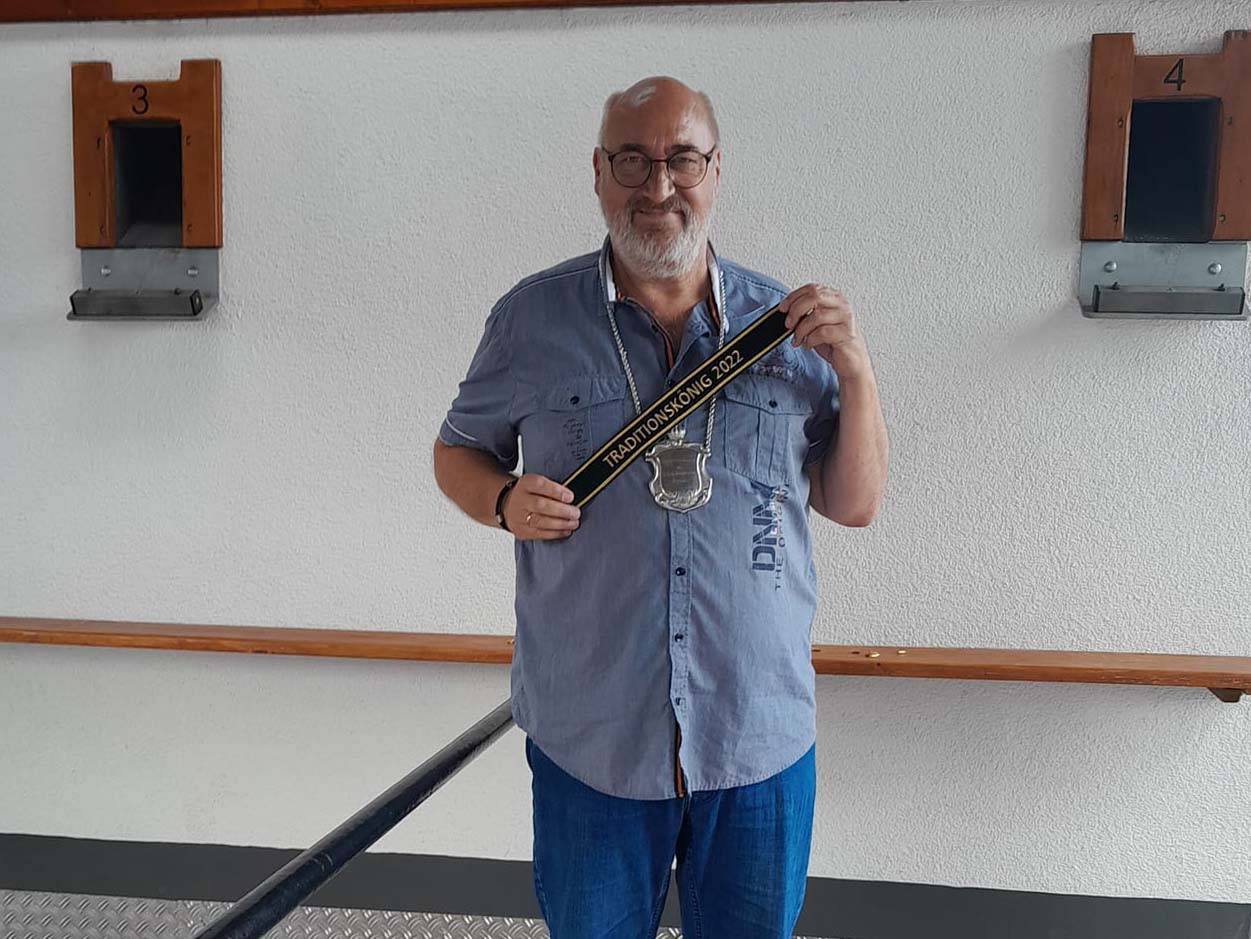 Neuer Traditionskönig Der St. Sebastiani Bruderschaft Kommt Erneut Aus Der Reserve